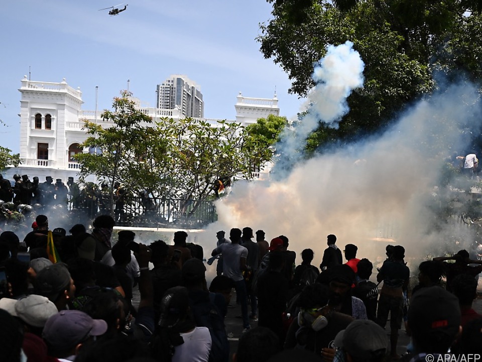 Tränengas gegen Demonstranten