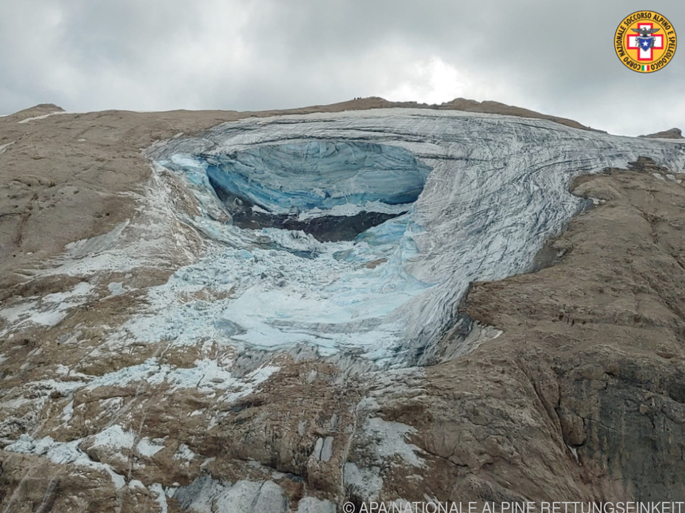 Zwei Seilschaften bei Gletscherabbruch verschüttet