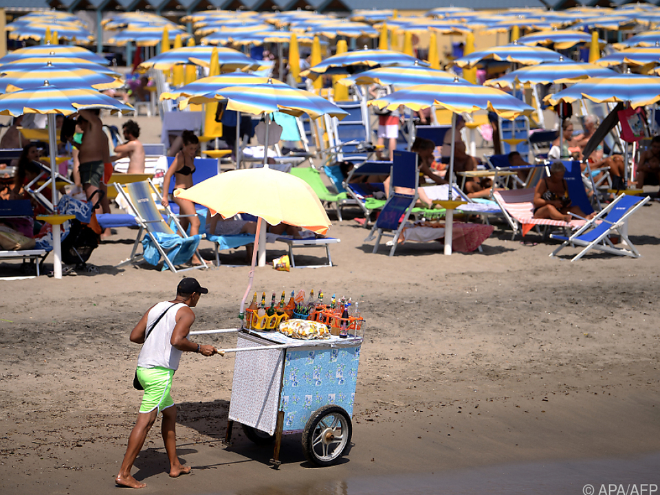 Zwist um Lizenzvergabe für Italiens Strandanlagen