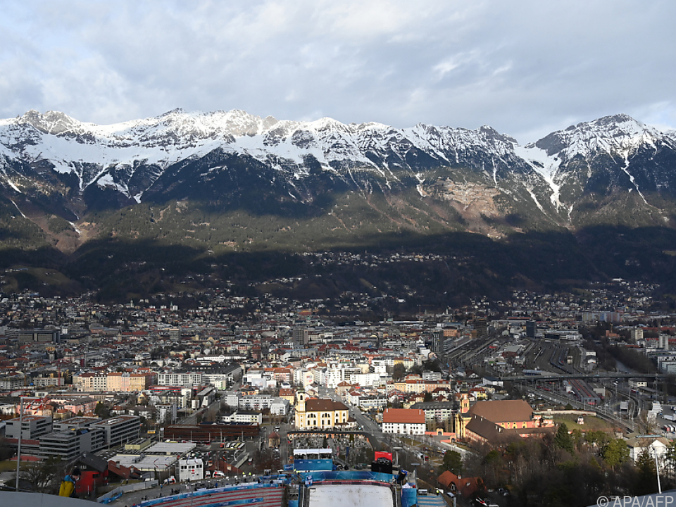 In der Tiroler Hauptstadt gingen kurzfristig die Lichter aus innsbruck sym