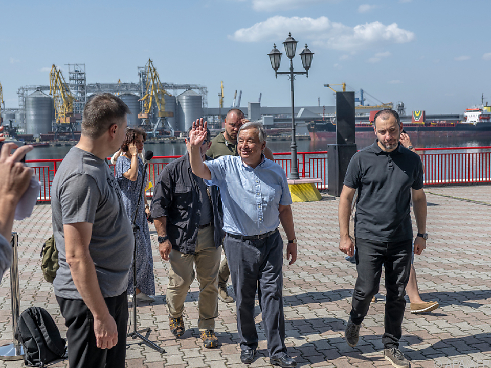 UN-Generalsekretär Antonia Guterres besucht den Hafen von Odessa