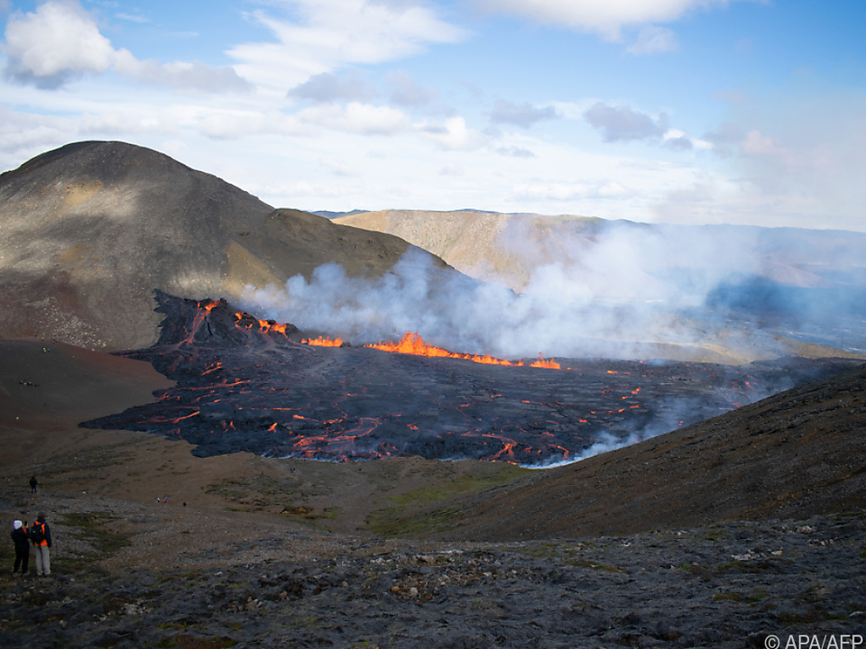 Von dem Vulkanausbruch geht bisher keine größere Gefahr aus