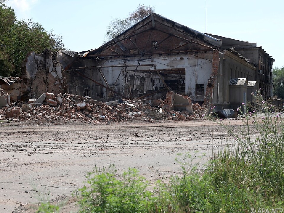 Zerstörte Häuser in der Region Donezk