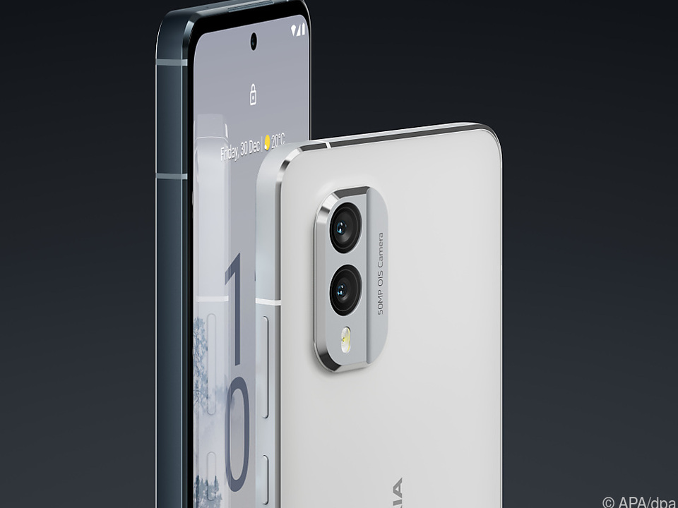 Das Nokia X30 5G gibt es in Blau oder Weiß