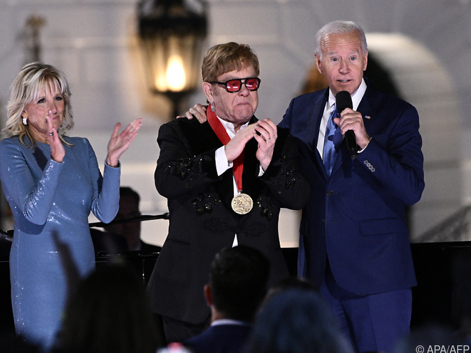 Elton John zeigt sich zutiefst gerührt