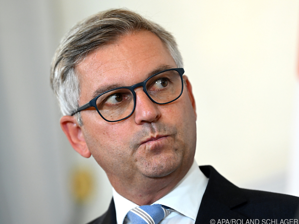 Österreich wird durch Finanzminister Magnus Brunner vertreten