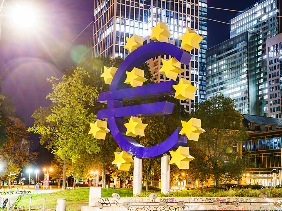 Zinserhöhungen im Euro-Raum werfen grelles Licht auf hohe Inflation