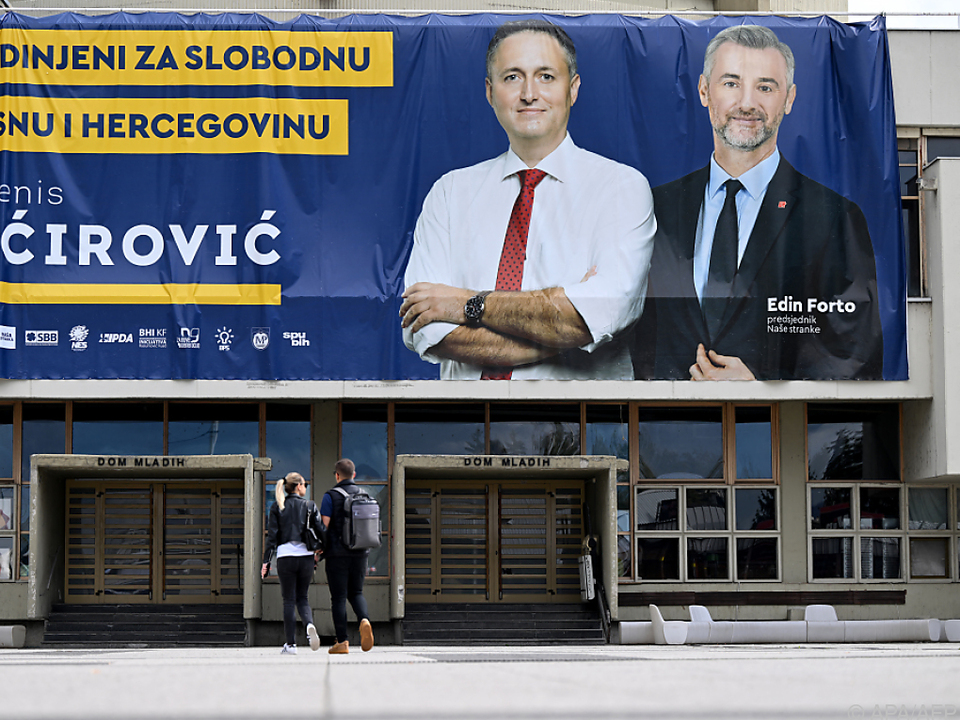 Becirovic als Überraschungssieger der bosnischen Präsidentenwahl