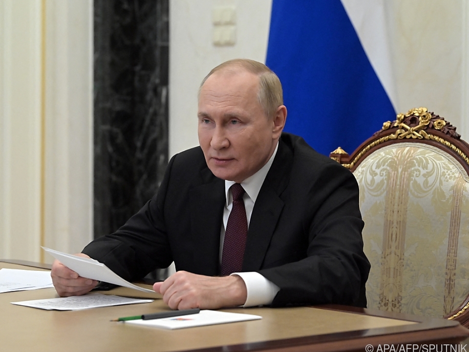 Russischer Präsident Putin spricht Ukraine Souveränität ab
