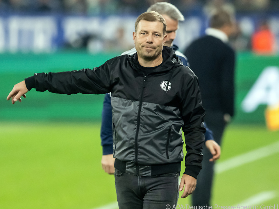 Schalke-Trainer Frank Kramer ist bedient