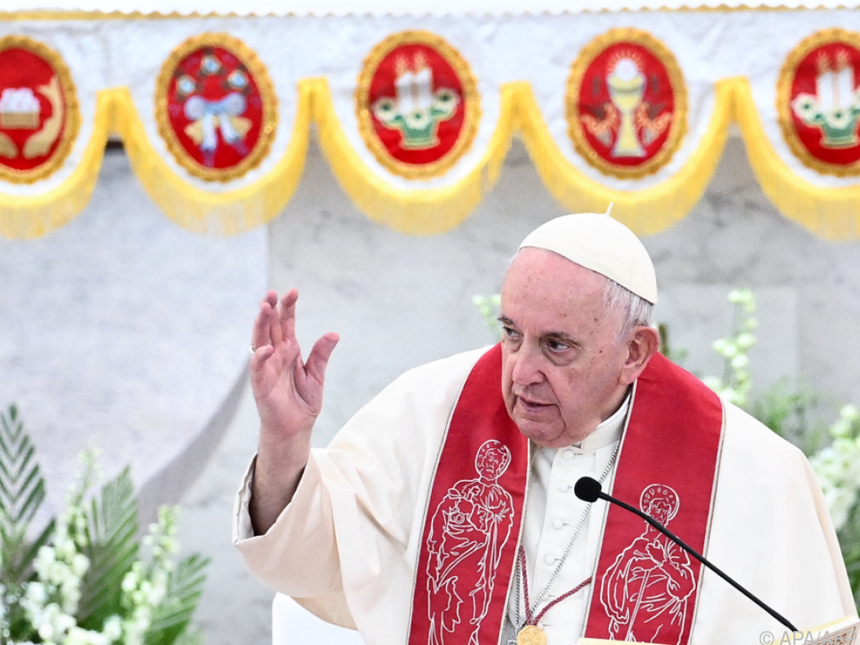 Papst betete in Bahrain für Völker im Nahen Osten