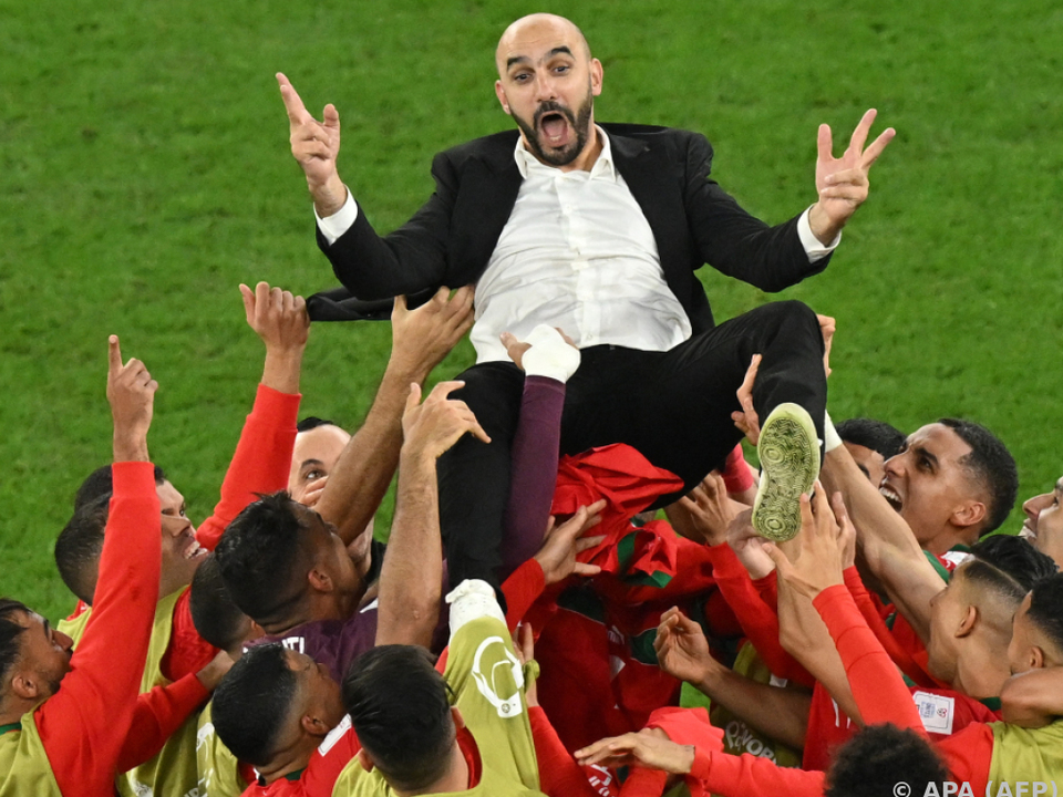 Coach Regragui mit Marokko auf der WM-Welle