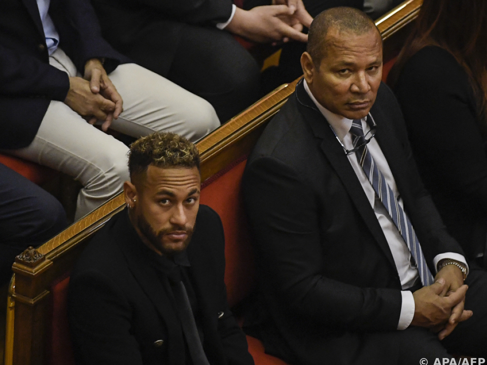 Neymar und sein Vater im Oktober vor Gericht
