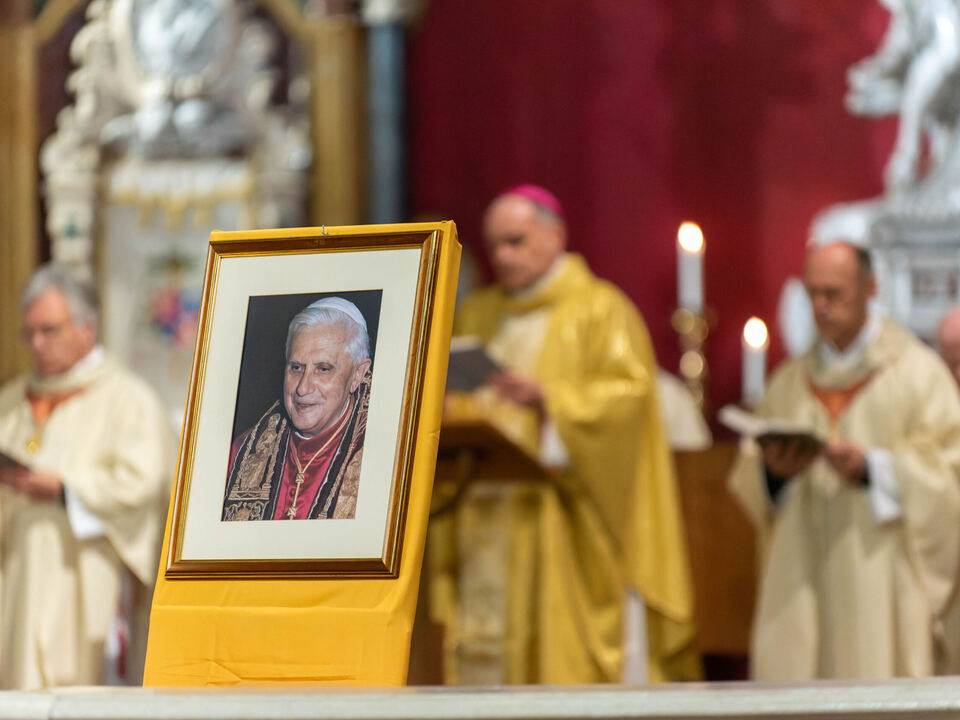 221231 Jahresabschluss Bischof Muser Todestag Benedikt XVI-5
