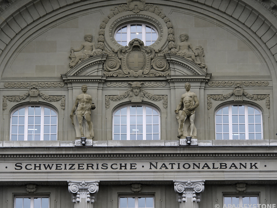 Schweizer Währungshüter schreiben tiefrote Zahlen