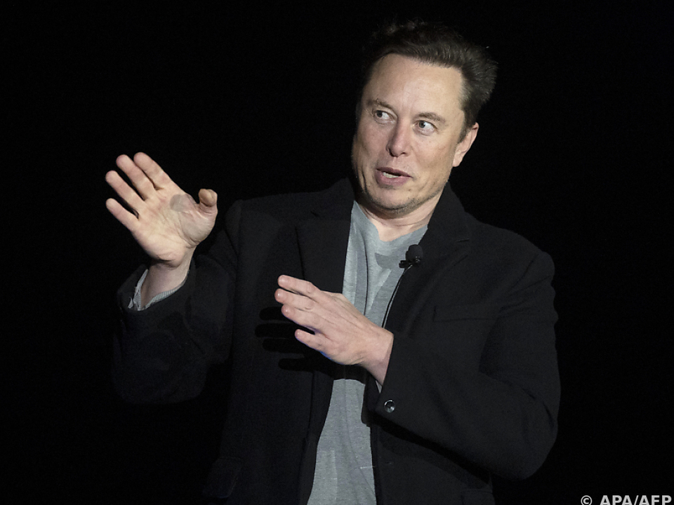 Tesla-Chef muss wegen irreführender Twitter-Nachrichten verantworten