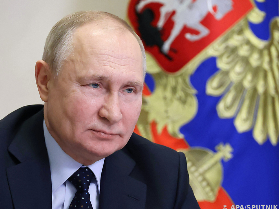 Putins Krieg in Kritik, Russland-Abschied fällt Firmen aber schwer