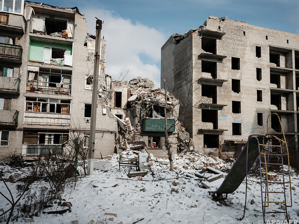 Zerstörte Gebäude im Oblast Donezk