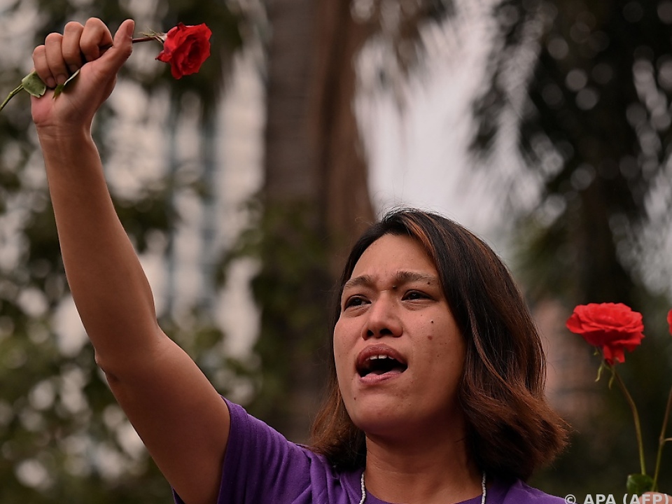 Frauen demonstrieren weltweit für ihre Rechte
