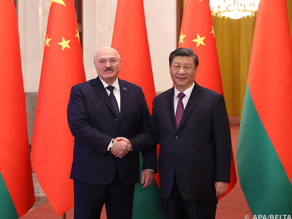 Lukaschenko traf Chinas Präsidenten Xi Jinping