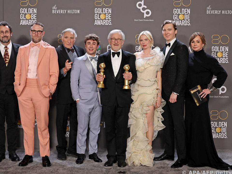Steven Spielberg mit den Stars seines Films bei den Golden Globes