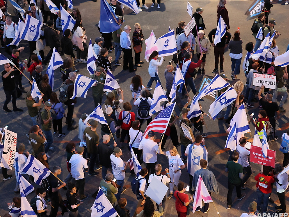 Aktionen fanden an 100 Orten in Israel statt