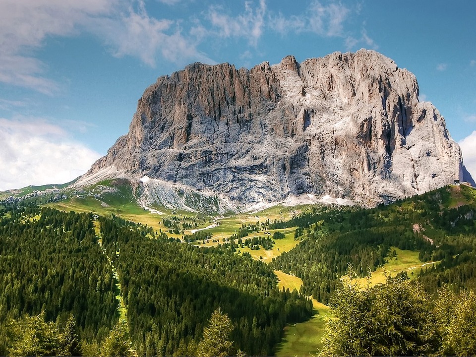-Kein-Vergn-gungspark-bedenkliche-Trends-in-den-Dolomiten