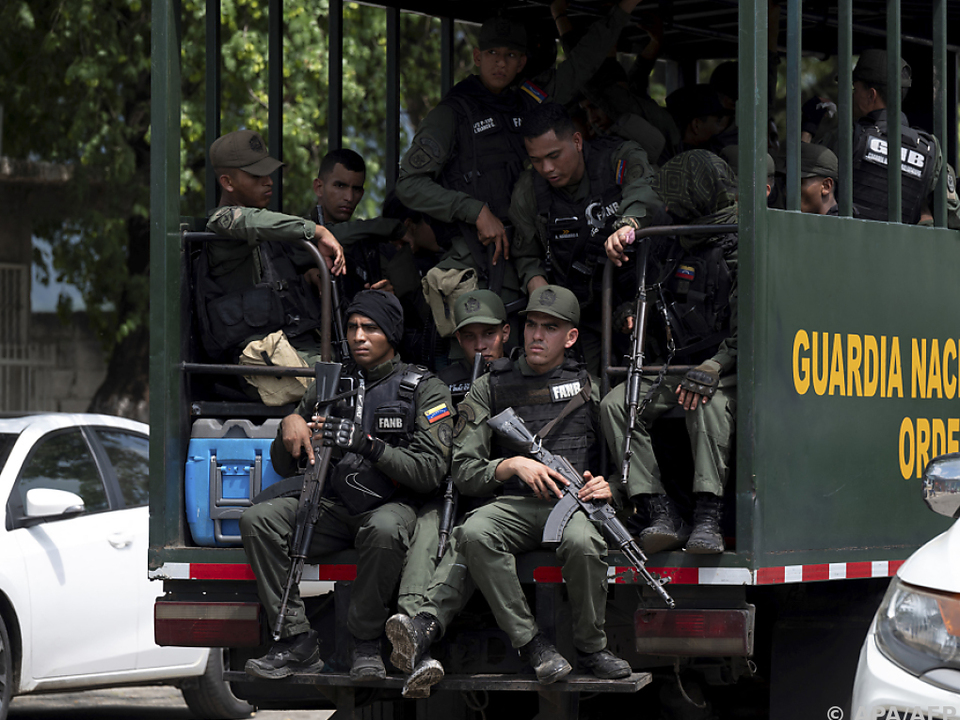 11.000 Soldaten und Polizisten stürmten die Haftanstalt Tocorón