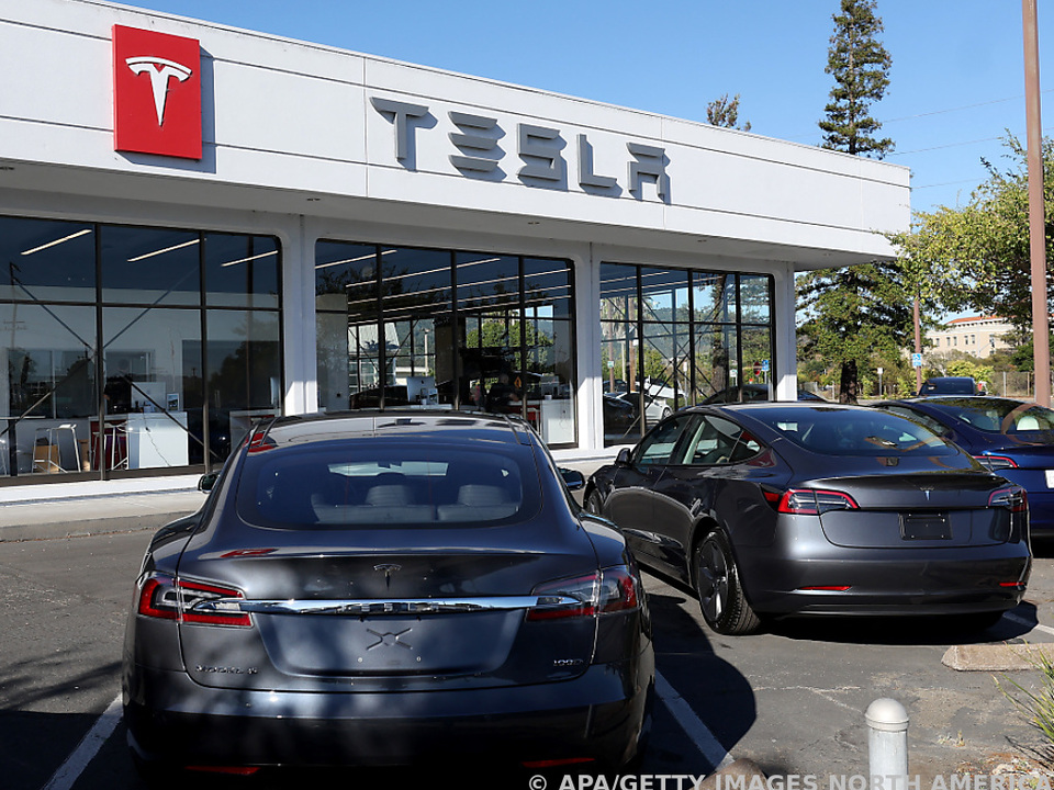 Tesla gewinnt Prozess um tödlichen Autopilot-Unfall – Südtirol News