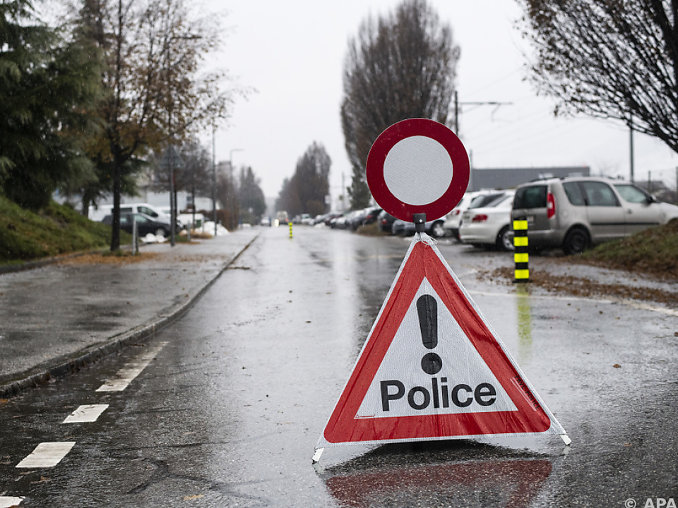 Straßensperre nach Abgabe von Schüssen in Walliser Stadt Sitten