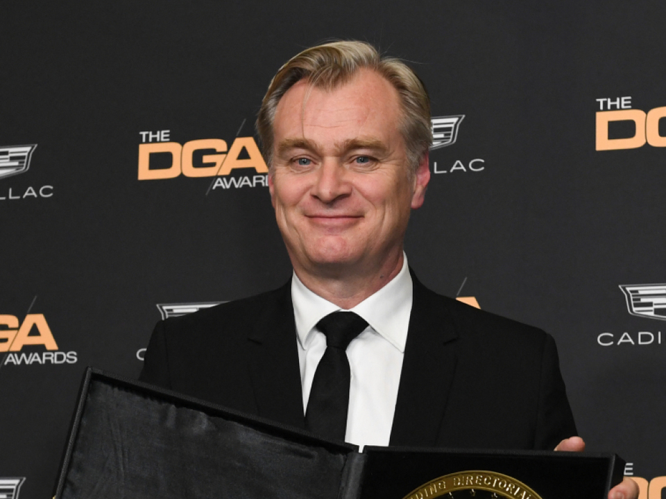 Christopher Nolan präsentiert seinen Preis