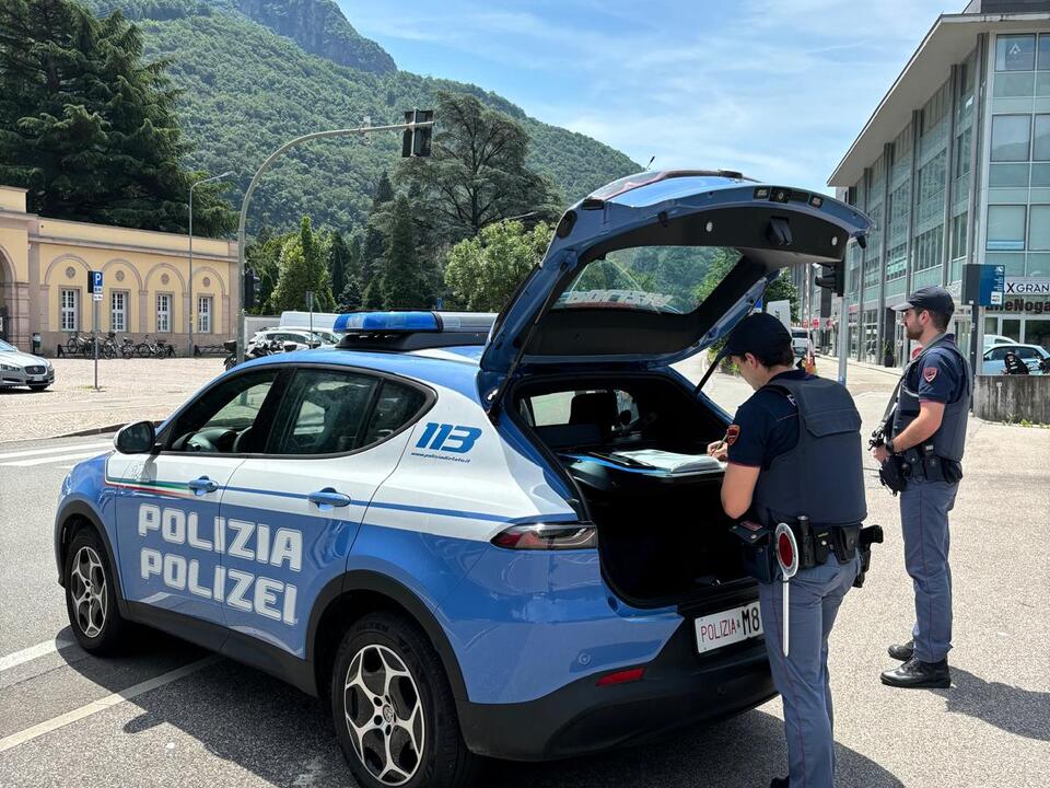 Bozen Polizei jagt Ladendiebe und Lärmteufel Südtirol News