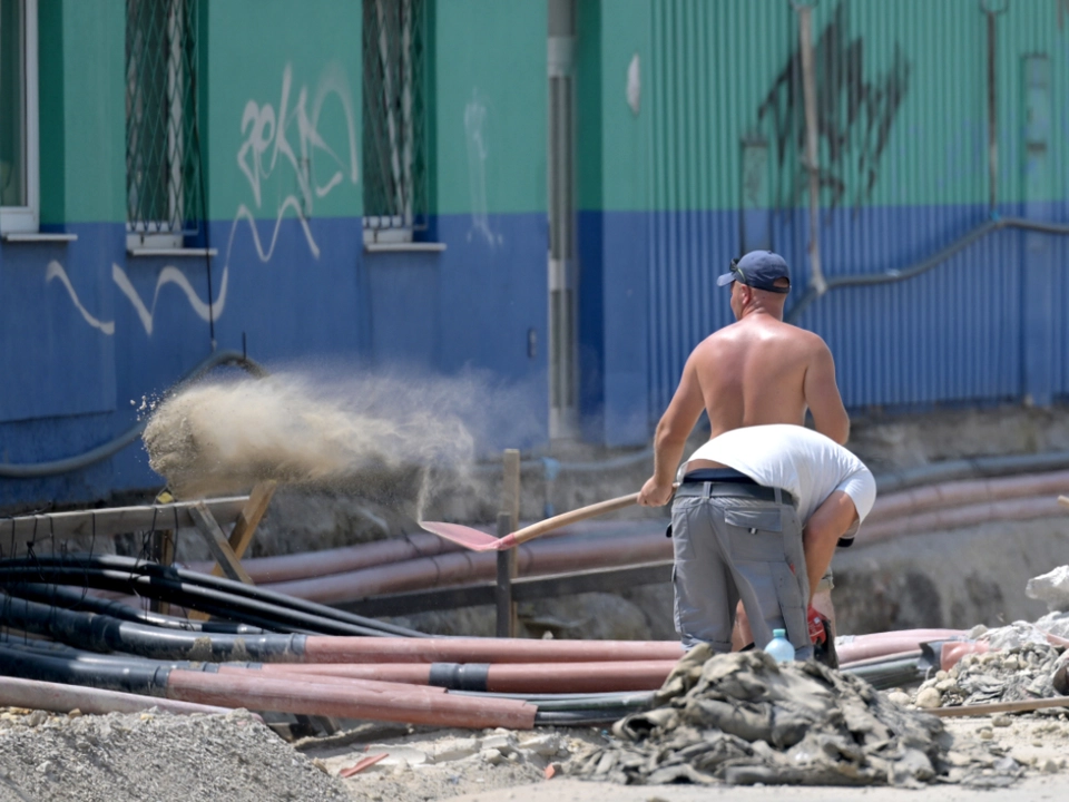 Eine Baustelle ist aus Sicht der Gewerkschaft die Hitzefreiregelung