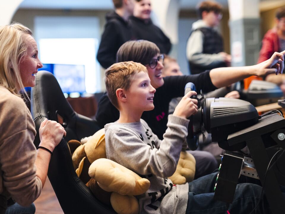 KiMM-Together-Gaming-Party-begeistert-Meran