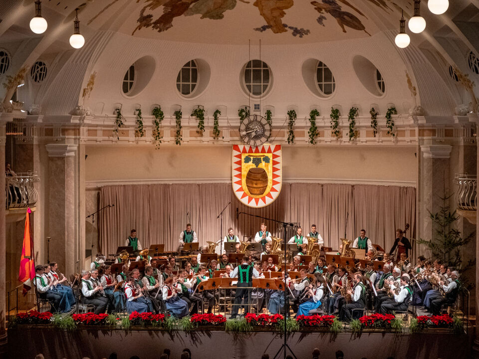 Ein-Festkonzert-mit-Doppel-Jubil-um