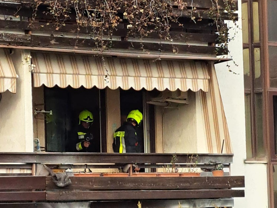 Balkonbrand-in-St-Jakob-zu-ung-nstigem-Zeitpunkt