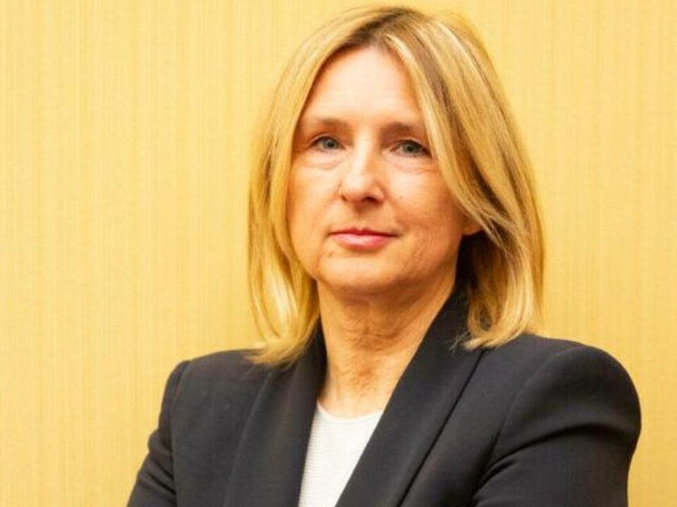 Senatorin-Aurora-Floridia-erz-hlt-vom-Blick-hinter-die-Kulissen