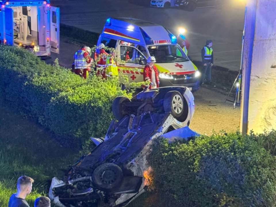 15-j-hriger-Autolenker-stirbt-bei-Unfall-in-Ober-sterreich