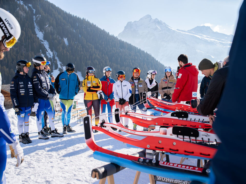 Die-neue-Alpin-Rodel-wird-auf-Herz-und-Nieren-getestet