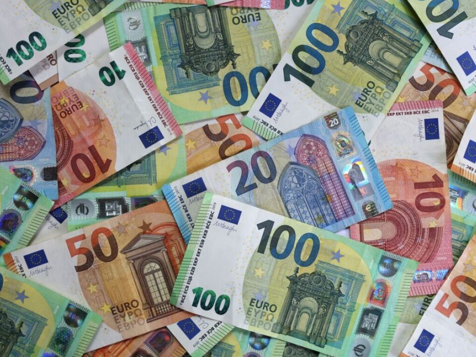 -ffentliches-Verm-gen-49-Mio-Euro-investiert