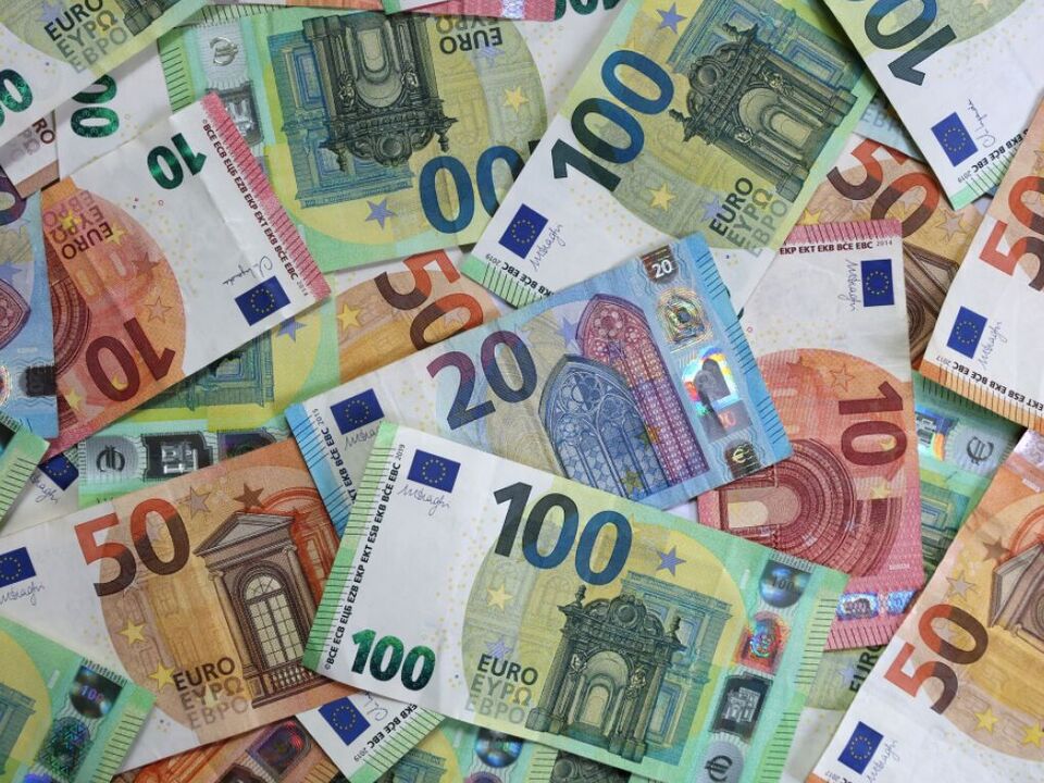 Frau-in-Eppan-unter-Druck-gesetzt-um-Geld-zu-erpressen