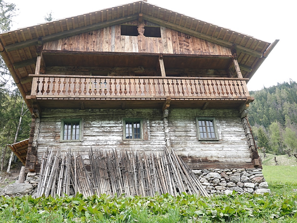 Denkmalschutzbindung-f-r-den-Viehrasterhof-in-M-hlwald-