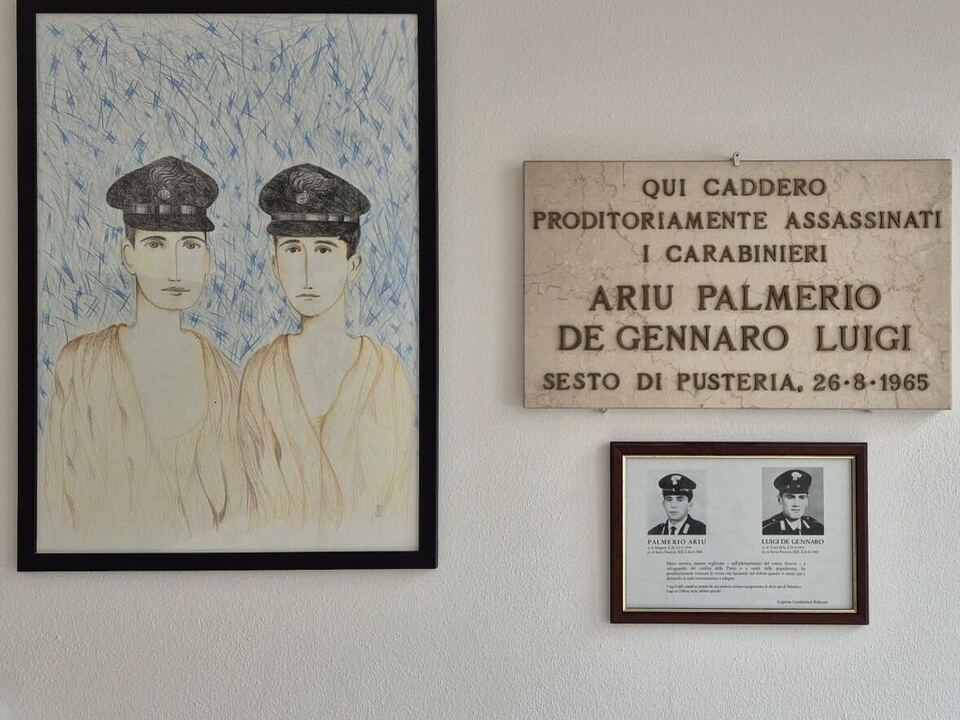 Carabinieri-erinnern-an-Terroranschlag-in-Sexten