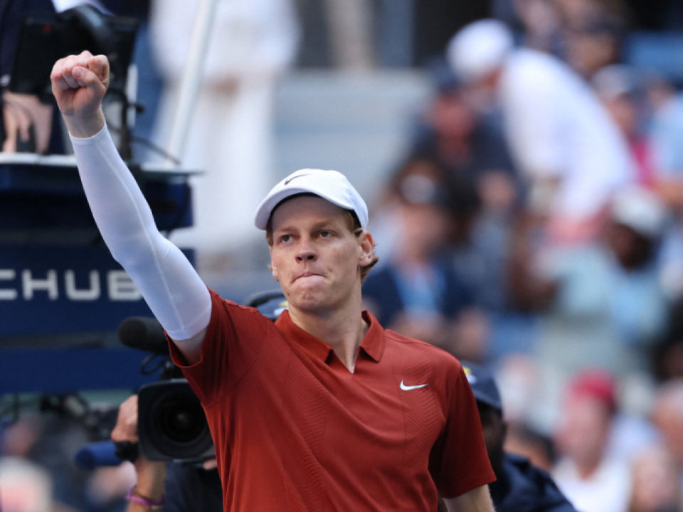 Sinner-gibt-auf-Weg-in-US-Open-Achtelfinale-erstmals-Satz-ab