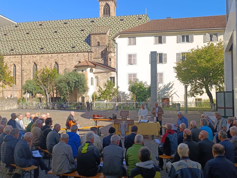 Das-Priestertum-im-Neuen-Testament-eine-gef-hrliche-Spurensuche