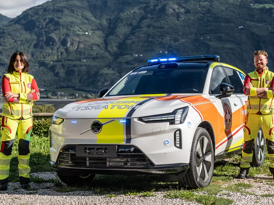 E - Notarzteinsatzfahrzeug