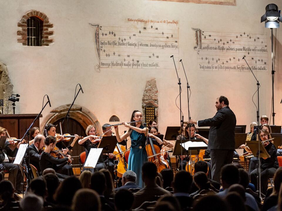 Anton-n-Dvo-k-International-Radio-Competition-for-Young-Musicians