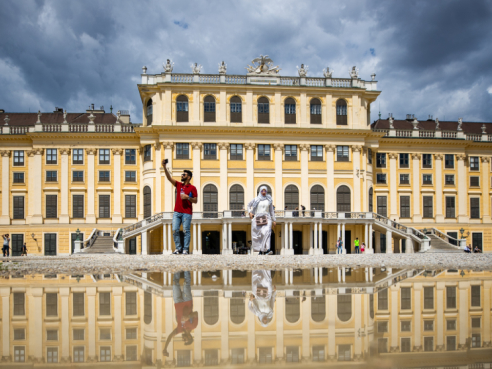 Sch-nbrunn-Group-begr-te-100-millionsten-Besucher