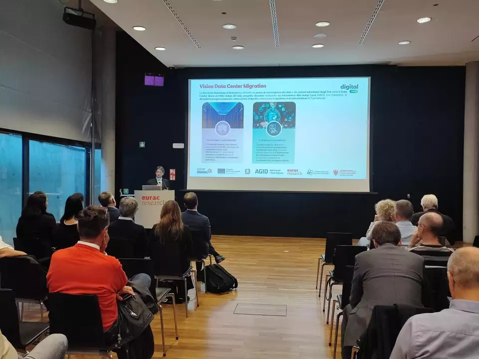 Über die Migration der Daten der öffentlichen Verwaltung in eine einheitliches Datenzentrum berichtete Fachmann Gaetano Correnti.