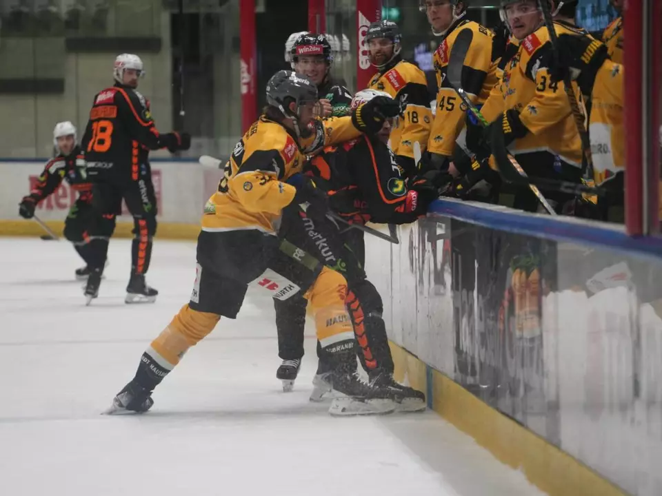 2025-10-29-PH-GRAZ99ERS-t4wo2f-1536x1024